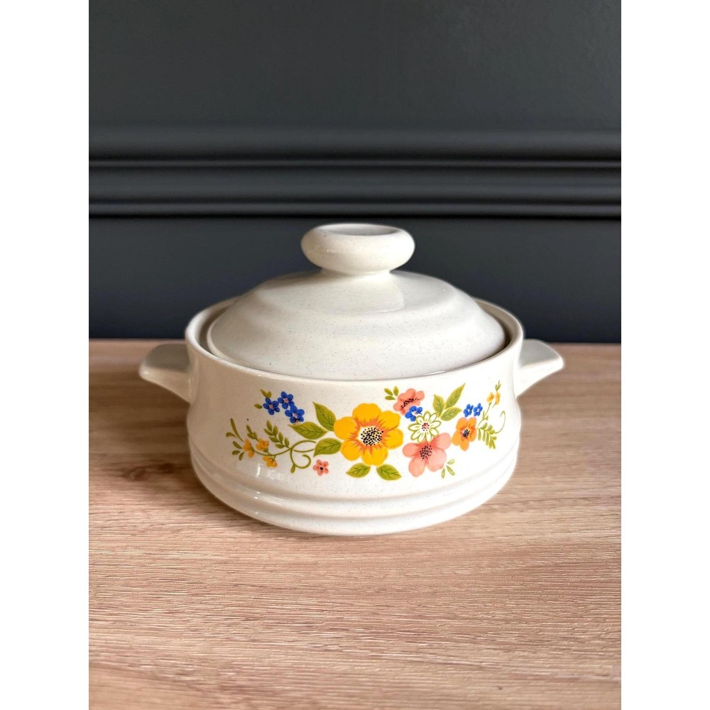 Vintage Sweet Flowers Stoneware Casserole Dish with Lid, Bake Serve n Store